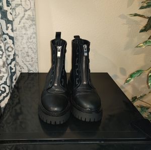 New T.J.Maxx: Black Boots